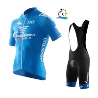 2017 Gazprom-Rusvelo Fahrradbekleidung Satz Radtrikot Kurzarm+Kurz Trägerhose Radtrikot Kaufen